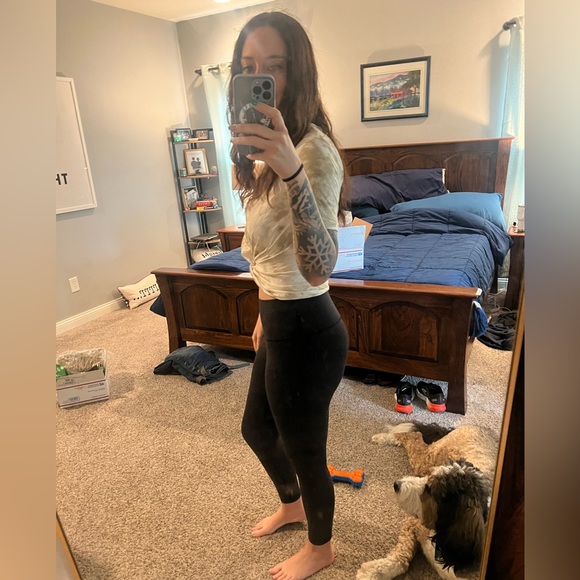 Lululemon - Twist Front Tee size 4 - Picture 5 of 6